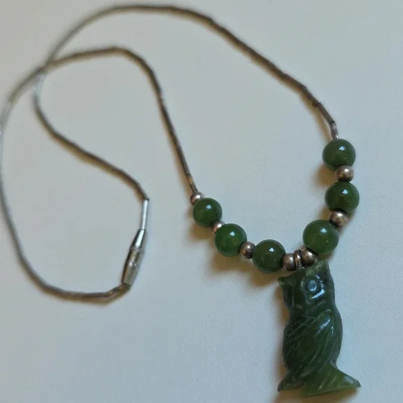 Carved Owl Sterling Silver Green Pendant Necklace - Picture 7 of 11